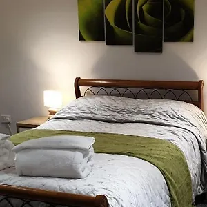 https://horseshoe-forge-at-plover-cottage.yorkshirehotels.net
